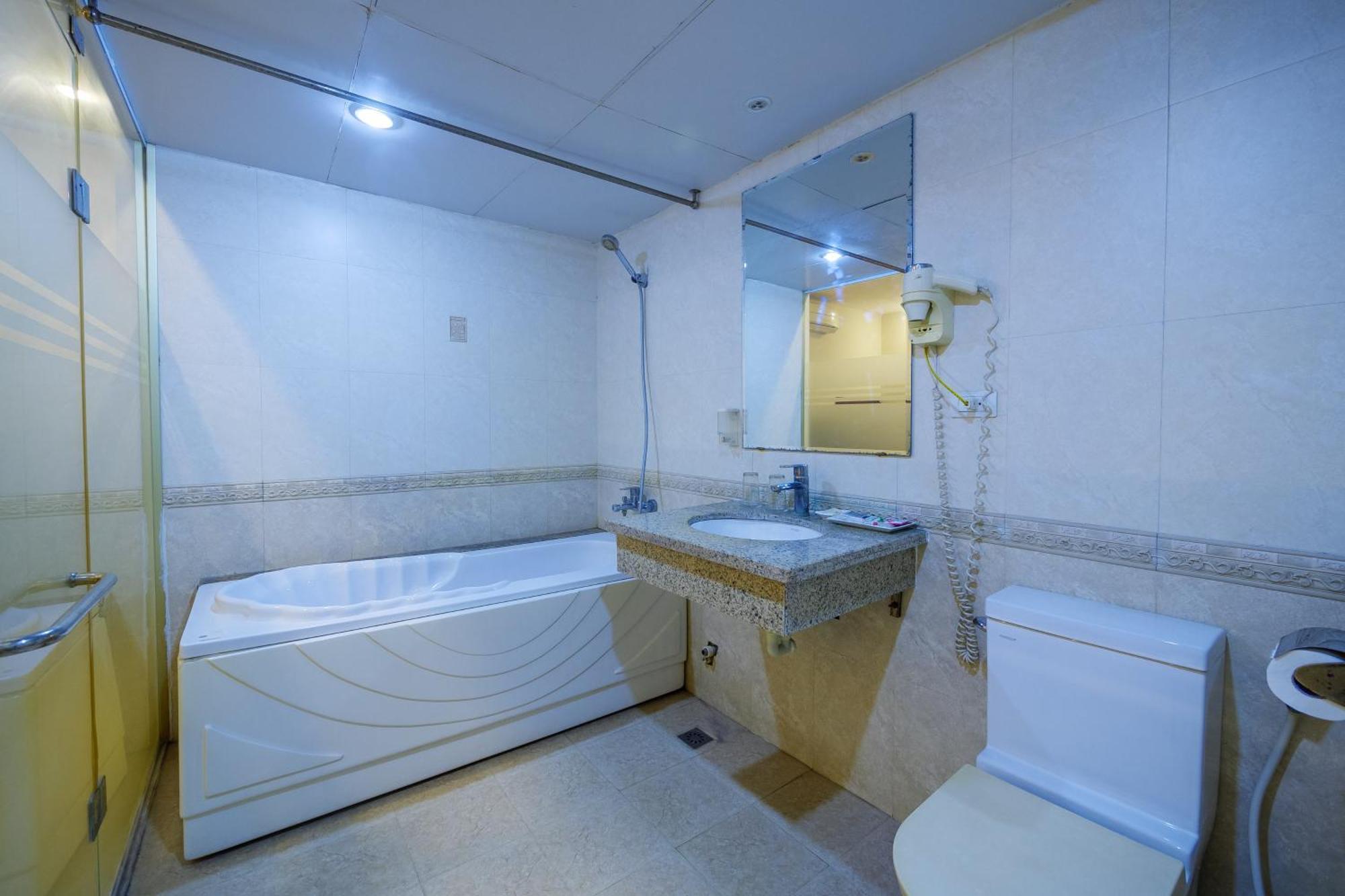 Ngan Ha Hotel Long Bien Hanoj Exteriér fotografie